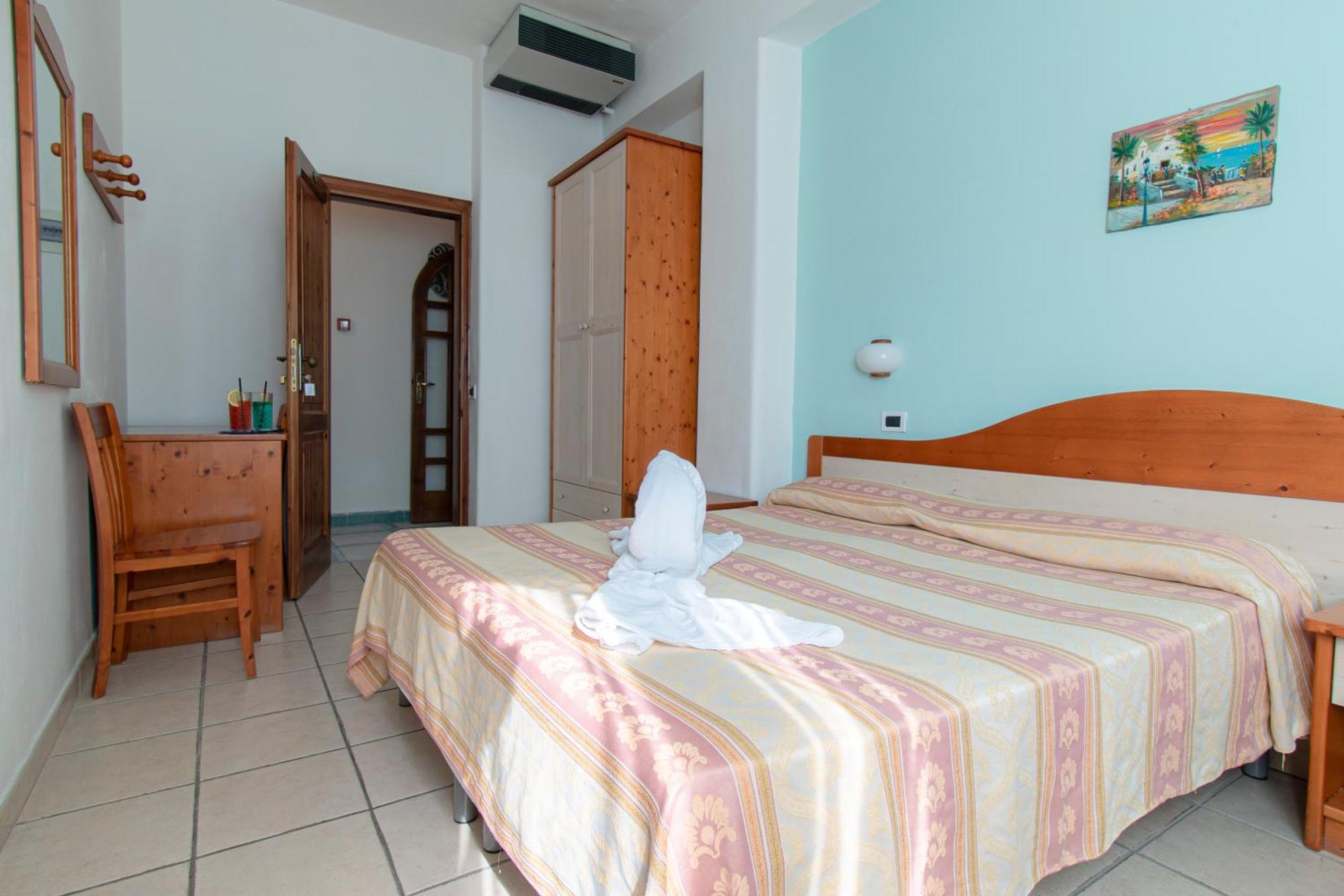 Victoria Park Resort Іскія Екстер'єр фото