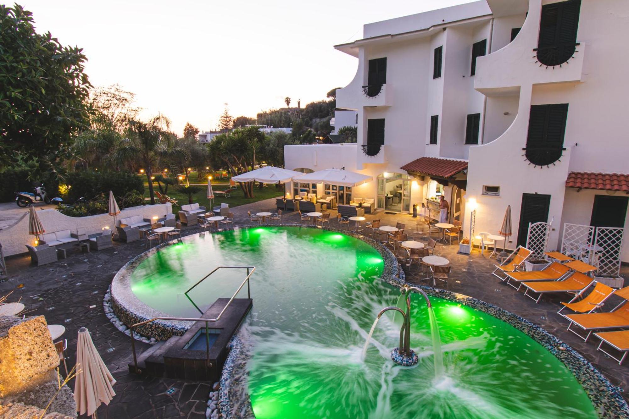 Victoria Park Resort Іскія Екстер'єр фото